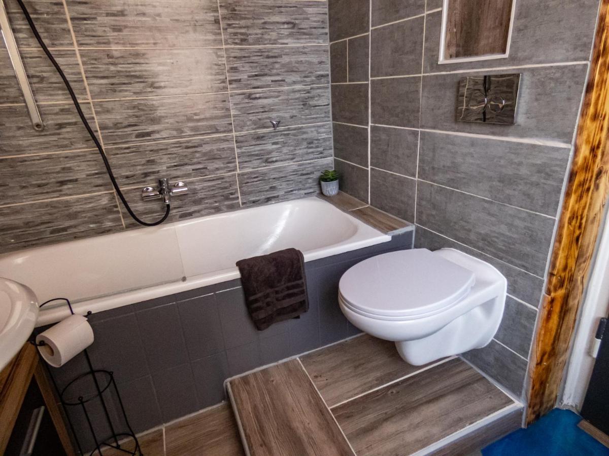 #214 Lux-Flat Im Herzen Von Neuss Mit Netflix & Prime Esterno foto